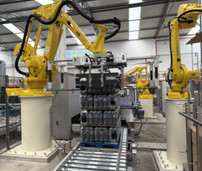 Unidades de paletização robotizada Pentaline para alta performance industrial.